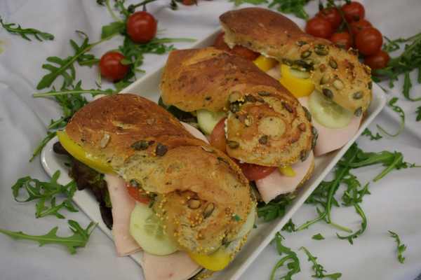 Belegte Brötchen Hochwertige Bäckerbrötchen